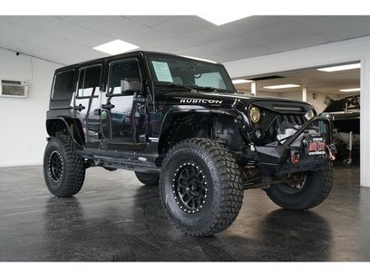Used 2015 Jeep Wrangler Unlimited Rubicon w/ Connectivity Group