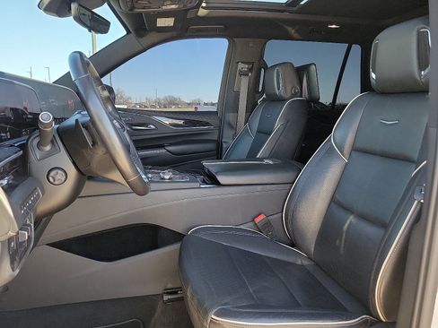 Used 2021 Cadillac Escalade Sport w/ Driver Assist Tech Package image 12