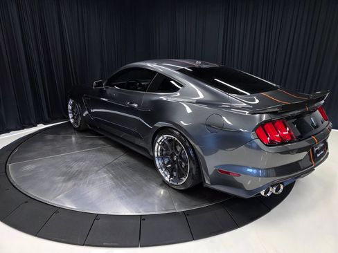 Used 2016 Ford Mustang Shelby GT350 w/ Technology Package RWD image 13