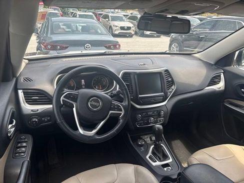 Used 2016 Jeep Cherokee Limited AWD/4WD image 13
