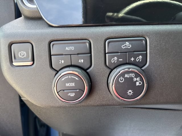 Used 2024 Chevrolet Silverado 1500 LT AWD/4WD image 20