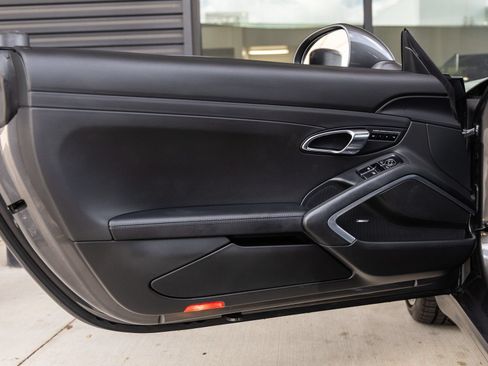 Certified 2014 Porsche 911 Carrera S RWD image 26