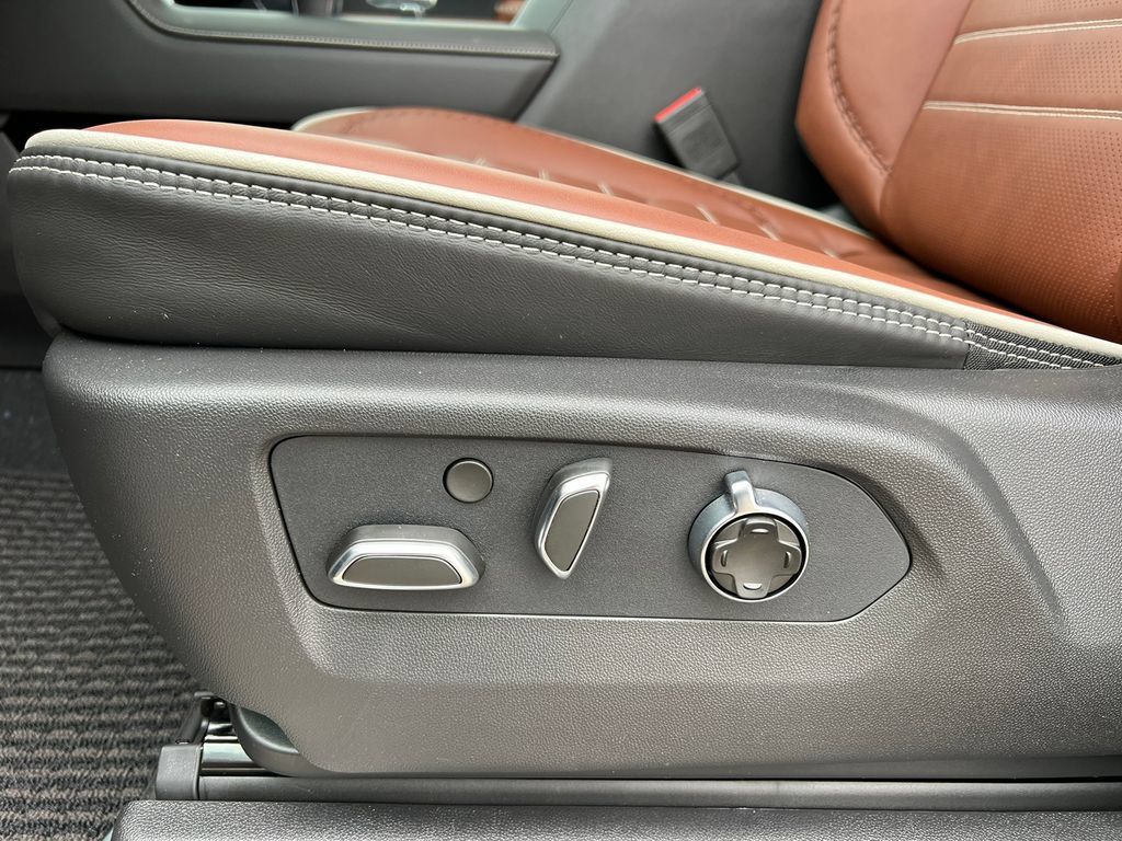 New 2026 GMC Sierra 1500 Denali Ultimate AWD/4WD image 19