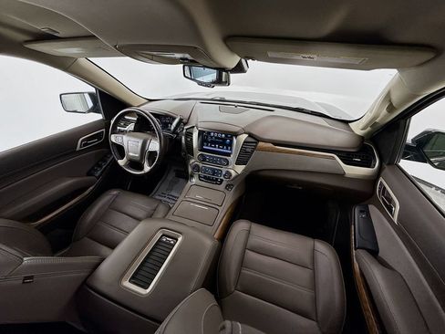 Used 2020 GMC Yukon Denali RWD image 25