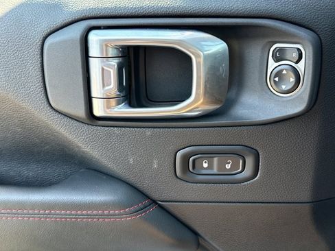 Used 2024 Jeep Wrangler Unlimited Rubicon 392 image 17