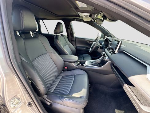 Used 2021 Toyota RAV4 XSE image 33