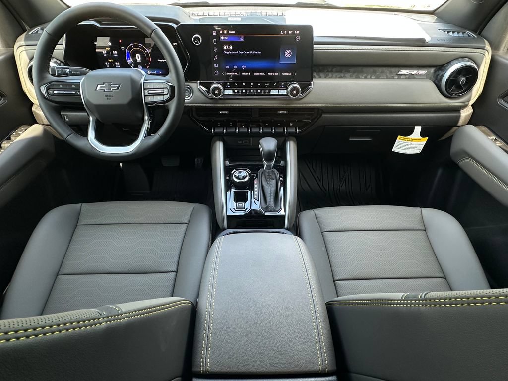 New 2026 Chevrolet Colorado ZR2 w/ Technology Package AWD/4WD image 9