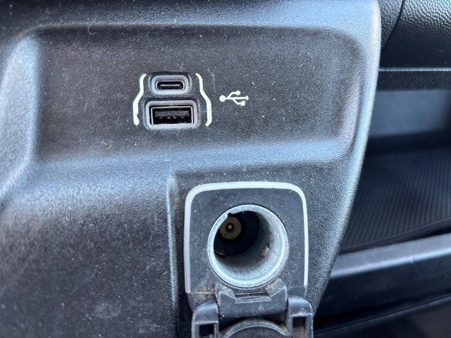 Used 2023 RAM ProMaster 3500 FWD image 24