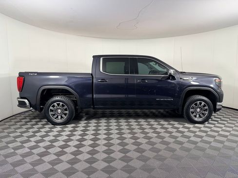 Used 2023 GMC Sierra 1500 SLE image 3