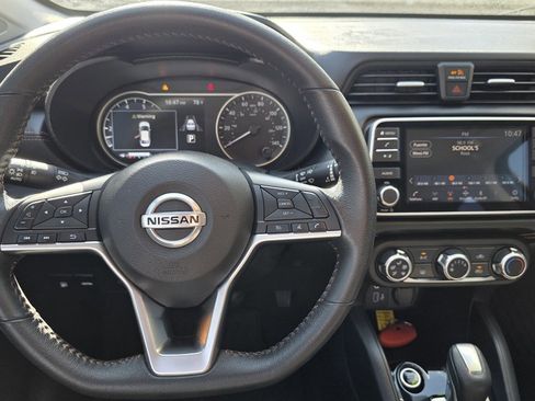 Used 2021 Nissan Versa SR image 16