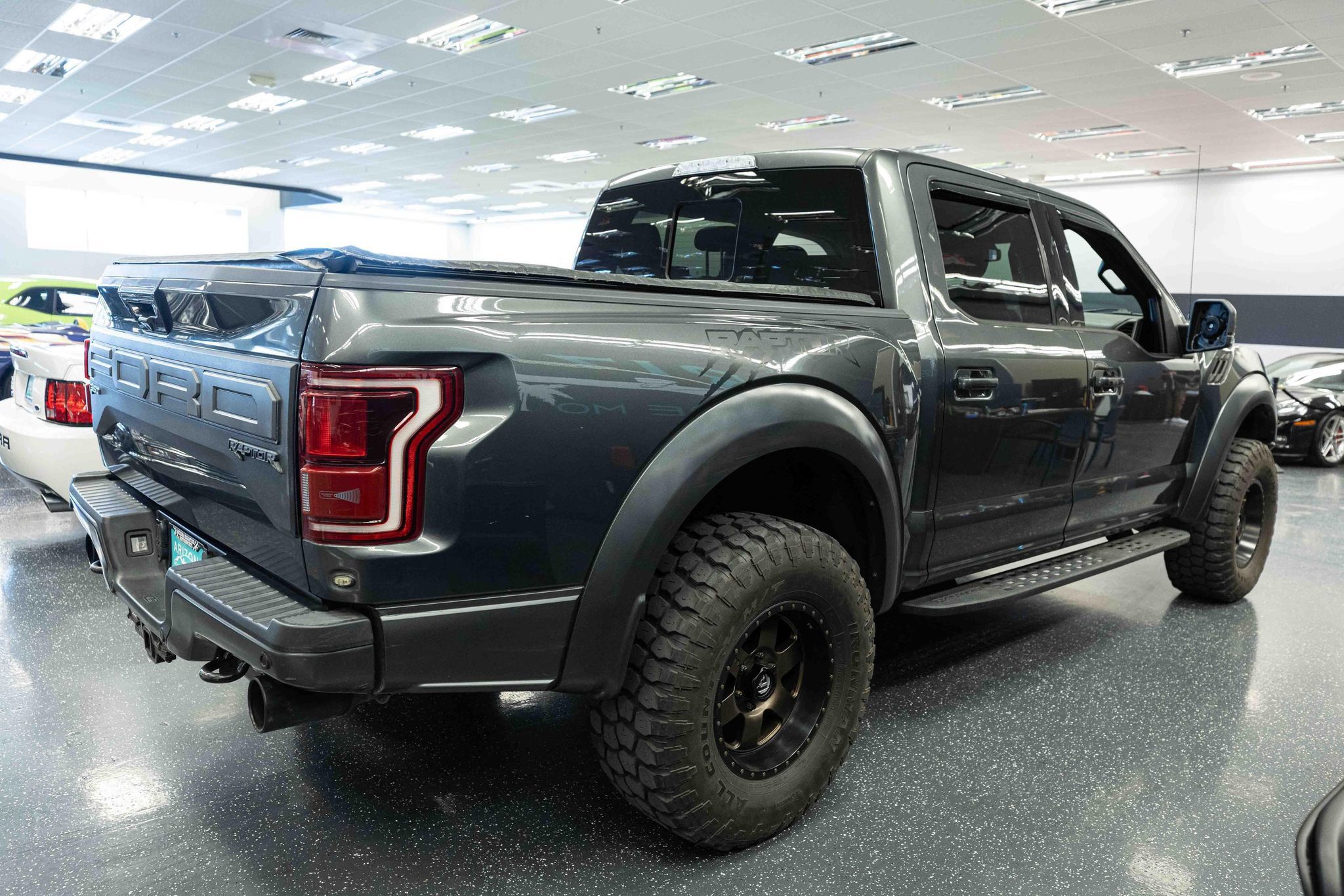 Used 2019 Ford F150 Raptor w/ Equipment Group 802A Luxury AWD/4WD image 5