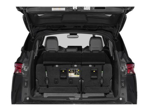 Certified 2021 Toyota Sienna XSE w/ XSE Plus Package image 11