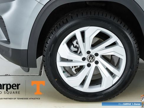 Used 2023 Volkswagen Atlas SE AWD/4WD image 5