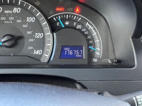 Used 2014 Toyota Camry LE FWD image 21