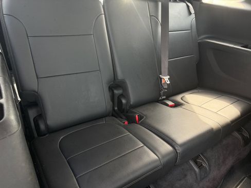 Used 2019 Chevrolet Traverse LT AWD/4WD image 13