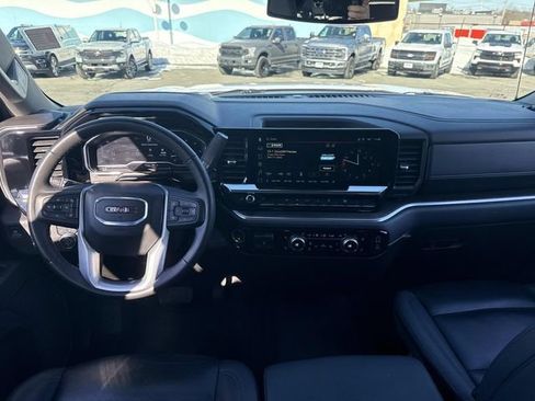Used 2025 GMC Sierra 1500 SLT image 16