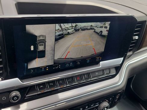 Used 2023 Chevrolet Silverado 1500 High Country w/ Technology Package image 24