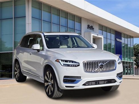 New 2025 Volvo XC90 T8 Plus w/ Protection Package Premier image 2