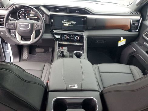 New 2026 GMC Sierra 1500 Denali w/ Technology Package RWD image 15