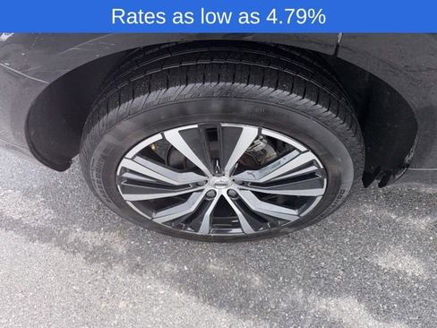 Certified 2024 Volvo XC60 B5 Plus w/ Protection Package Premier image 7