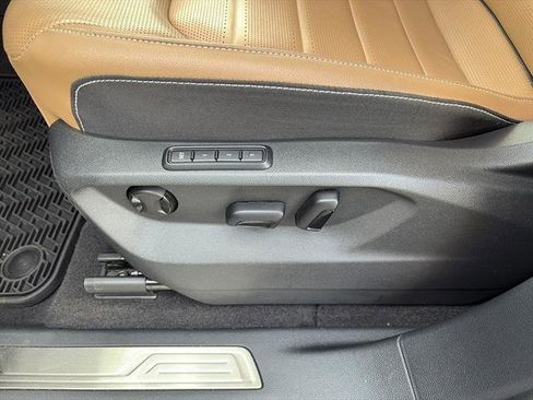 Certified 2024 Volkswagen Atlas Cross Sport SEL R-Line image 16