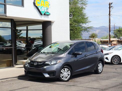 Used 2017 Honda Fit LX image 2
