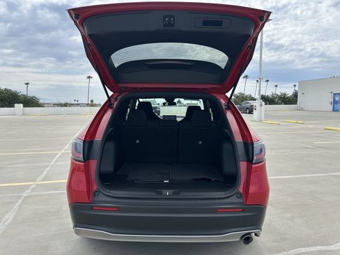 Certified 2025 Honda HR-V Sport image 19