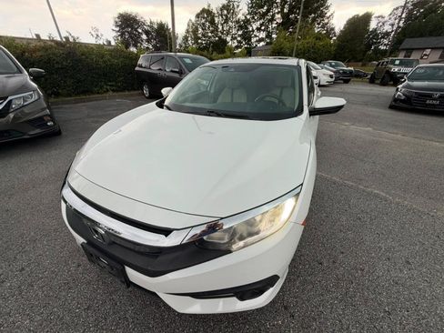 Used 2016 Honda Civic EX image 30