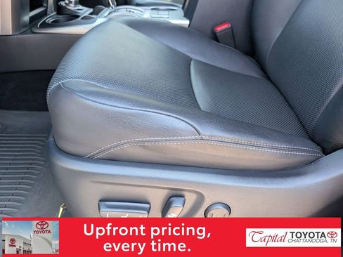 Used 2024 Toyota 4Runner Limited AWD/4WD image 10