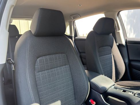 Used 2026 Honda HR-V LX image 33