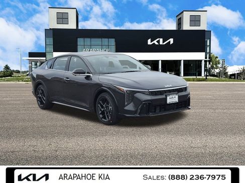 New 2025 Kia K4 GT-Line Turbo image 2
