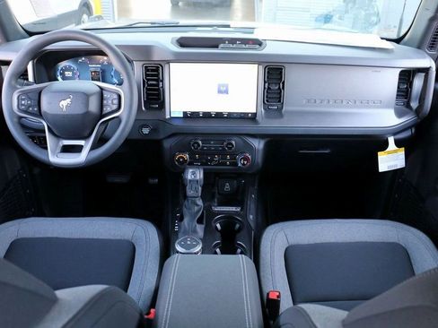 New 2026 Ford Bronco Base image 22