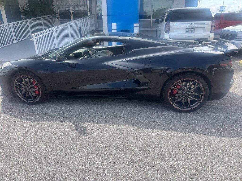 Used 2025 Chevrolet Corvette Stingray Preferred Conv w/ Z51 Performance Package RWD image 8