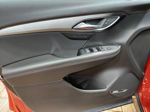 Certified 2025 Buick Envision Sport Touring image 39