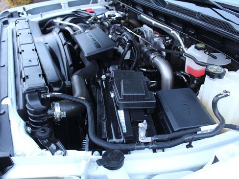 Used 2024 GMC Sierra 2500 SLT w/ SLT Convenience Package image 35