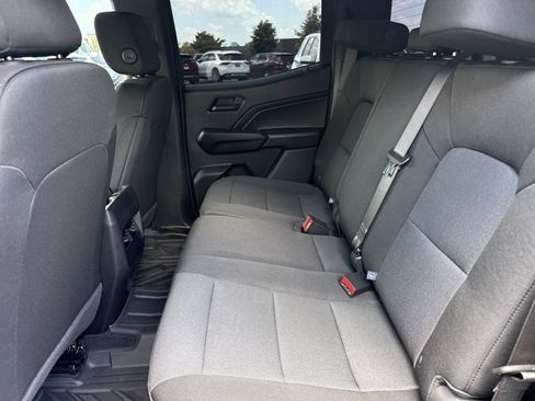 Used 2024 Chevrolet Colorado Trail Boss AWD/4WD image 6