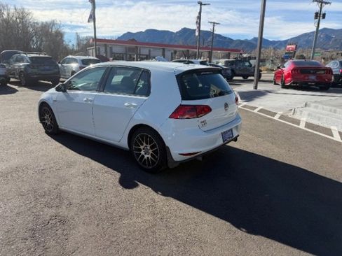 Used 2016 Volkswagen GTI SE image 8