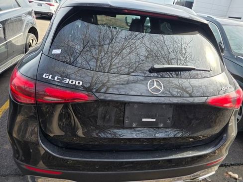 Used 2023 Mercedes-Benz GLC 300 4MATIC image 14