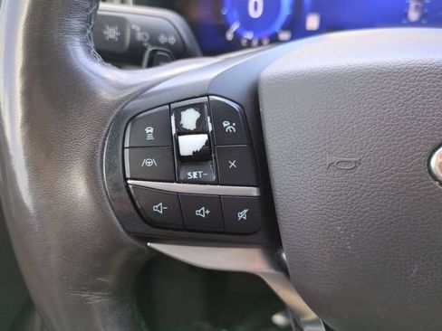 Used 2020 Ford Explorer Platinum w/ Premium Technology Package AWD/4WD image 30
