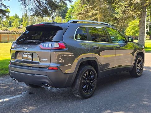 Used 2021 Jeep Cherokee Latitude Lux w/ Sun & Sound Group AWD/4WD image 6