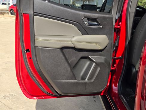 Certified 2024 Chevrolet Colorado ZR2 w/ Technology Package image 15