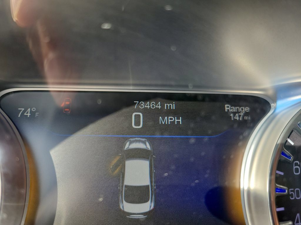 Used 2016 Chrysler 200 C FWD image 31