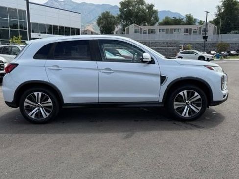 Used 2022 Mitsubishi Outlander Sport ES AWD/4WD image 2