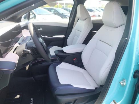 New 2026 Nissan Leaf SV+ w/ Floor Mat Package (SV+) FWD image 18