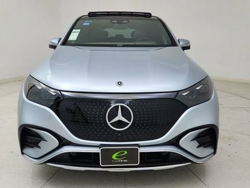 Used 2023 Mercedes-Benz EQE 350+ 4MATIC SUV w/ Pinnacle Trim Package image 2