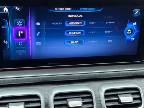 Used 2024 Mercedes-Benz GLE 53 AMG 4MATIC Coupe w/ Driver Assistance Package image 35