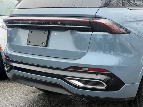 New 2026 Lincoln Nautilus Reserve image 5