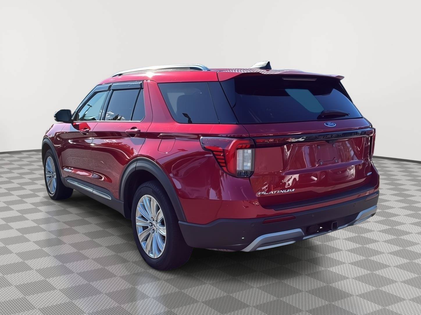 Used 2025 Ford Explorer Platinum w/ LUX Leather Package AWD/4WD image 7