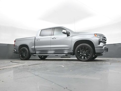 Used 2024 Chevrolet Silverado 1500 High Country w/ Technology Package image 37