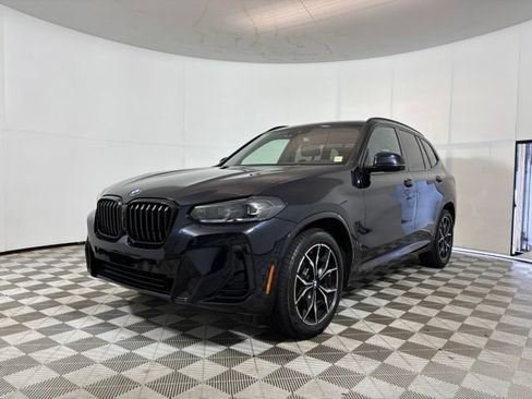 Used 2024 BMW X3 xDrive30i w/ Premium Package AWD/4WD image 3